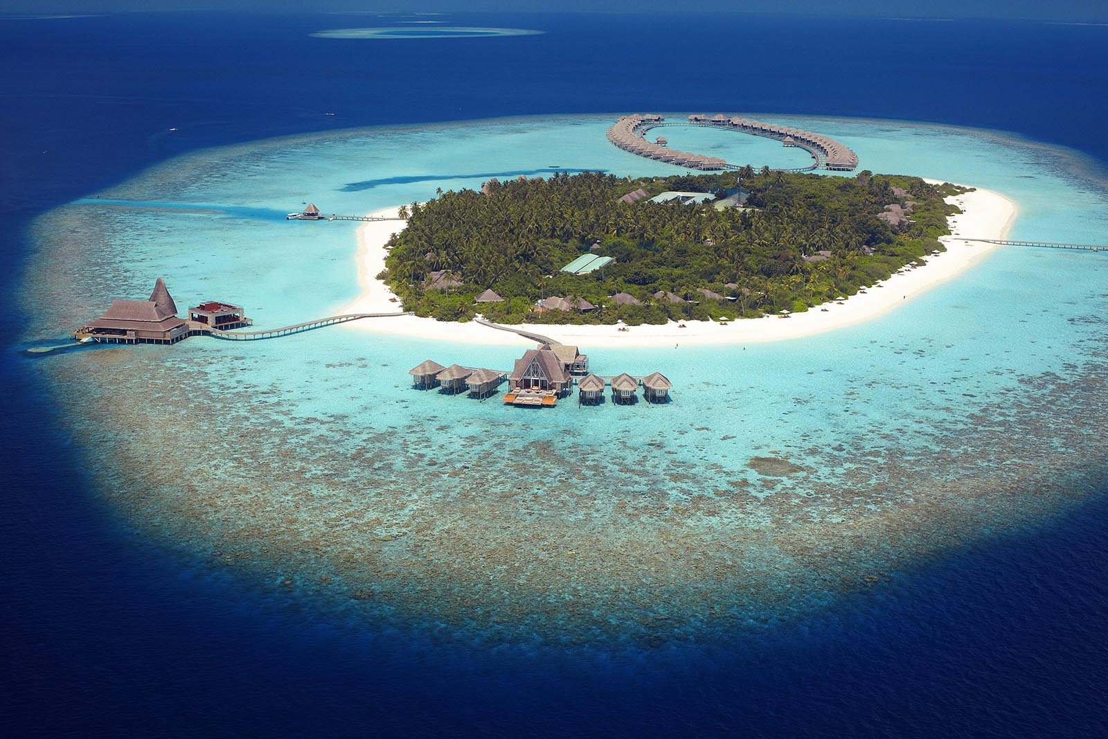 Anantara Kihavah Maldives gallery image 1