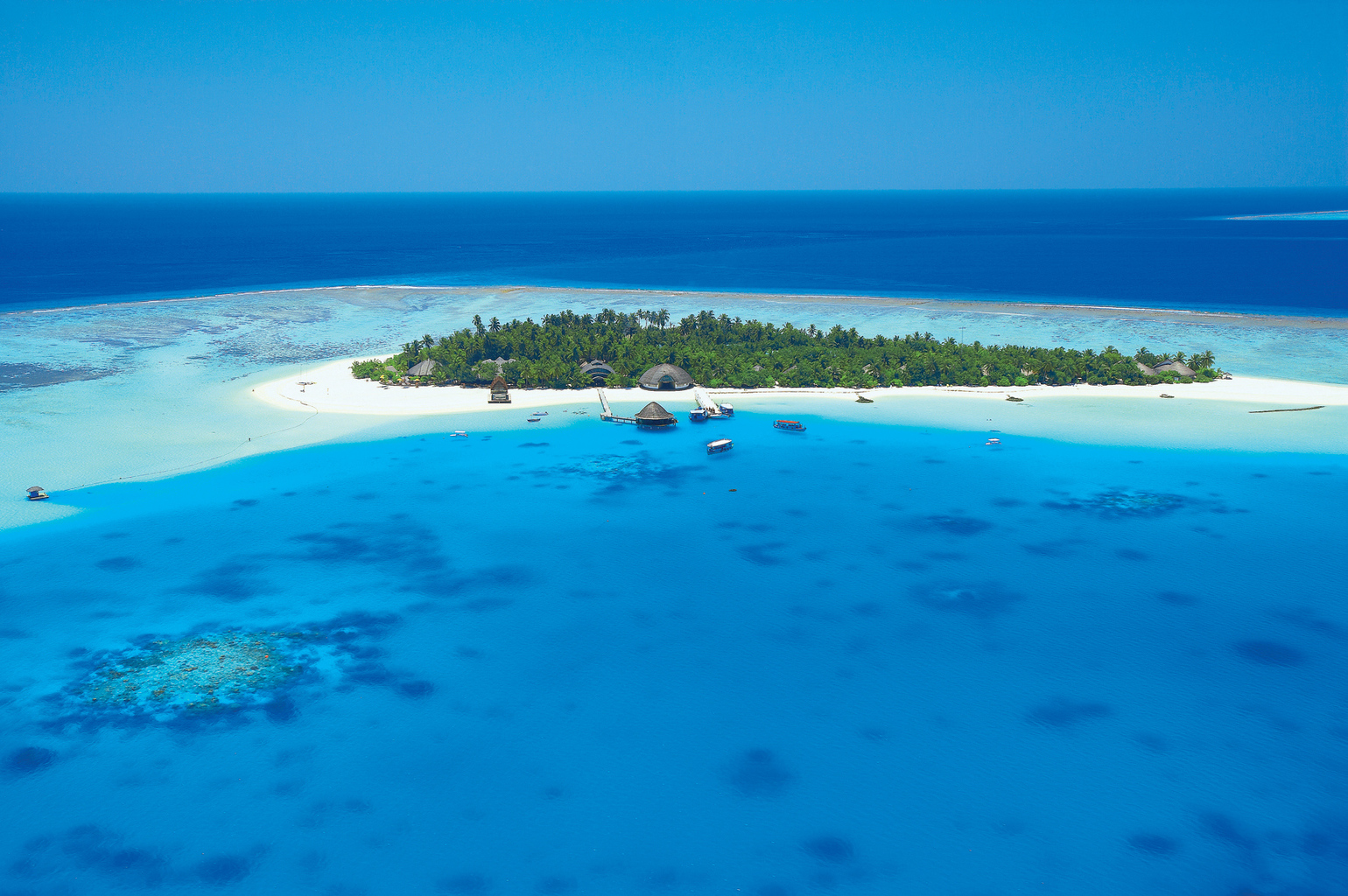 Angsana Velavaru gallery image 1