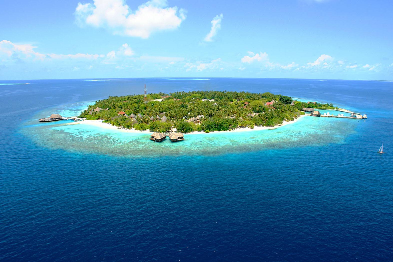 Bandos Maldives gallery image 1