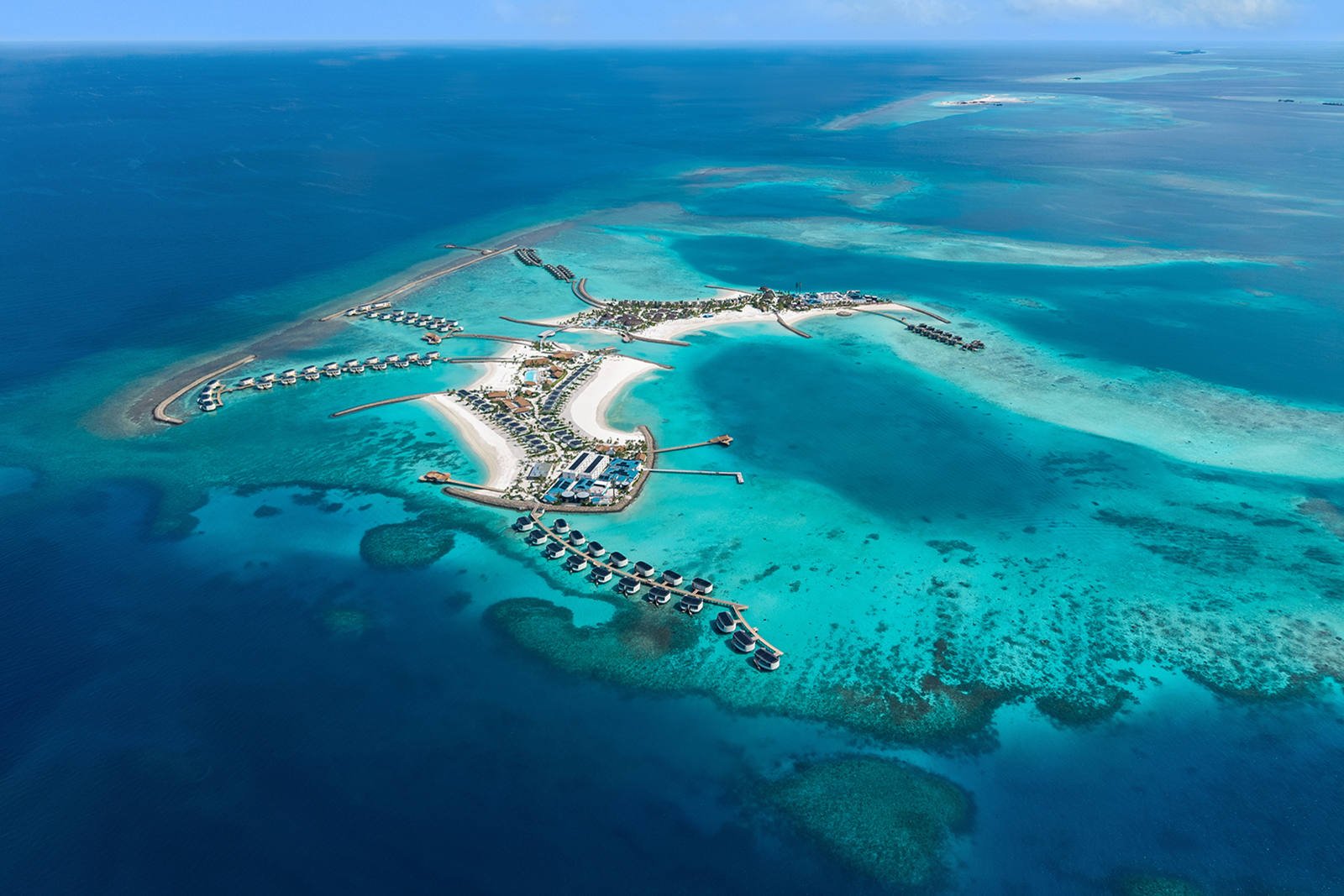 Centara Grand Lagoon Maldives gallery image 1
