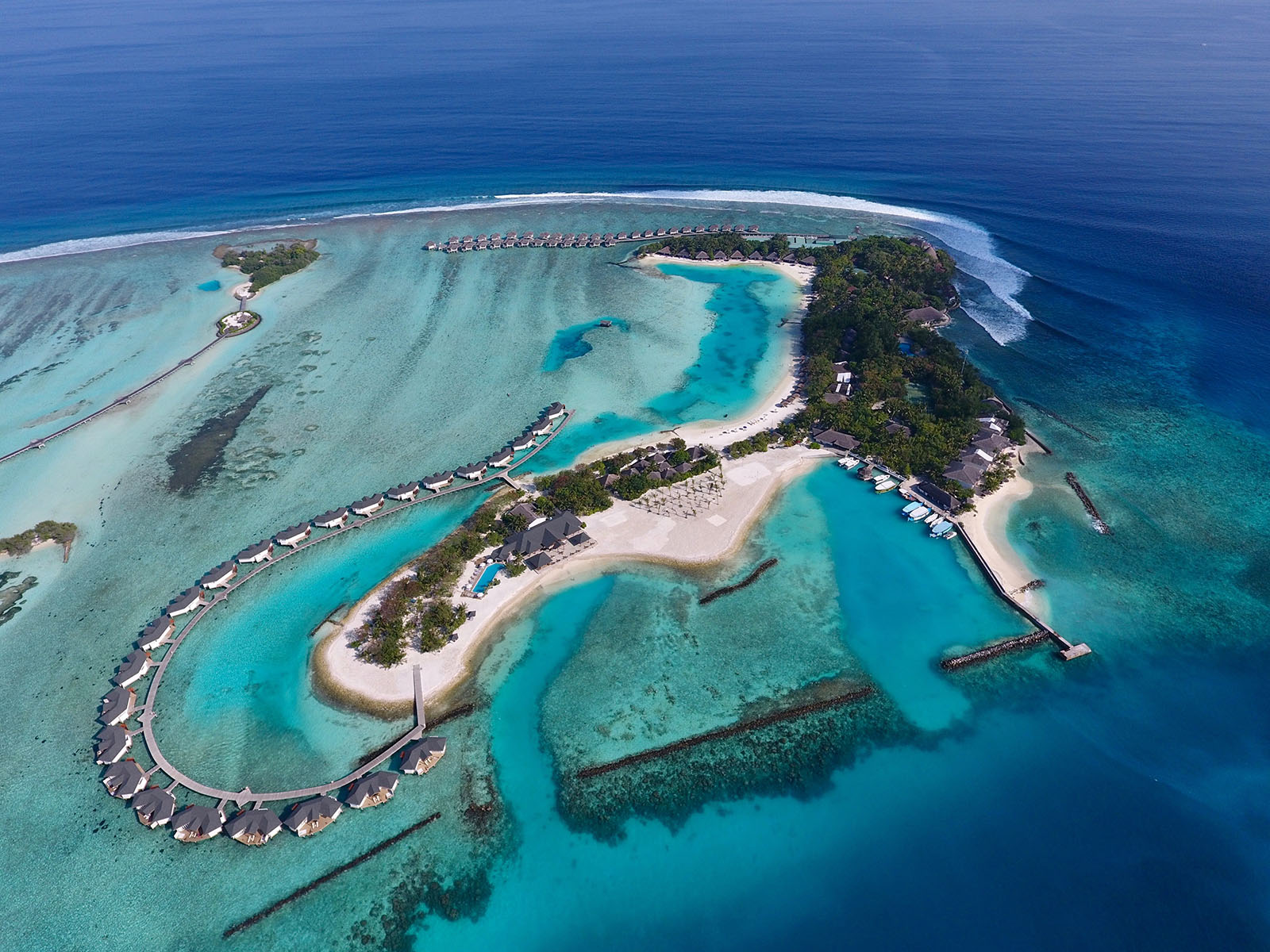 Cinnamon Dhonveli Maldives gallery image 1