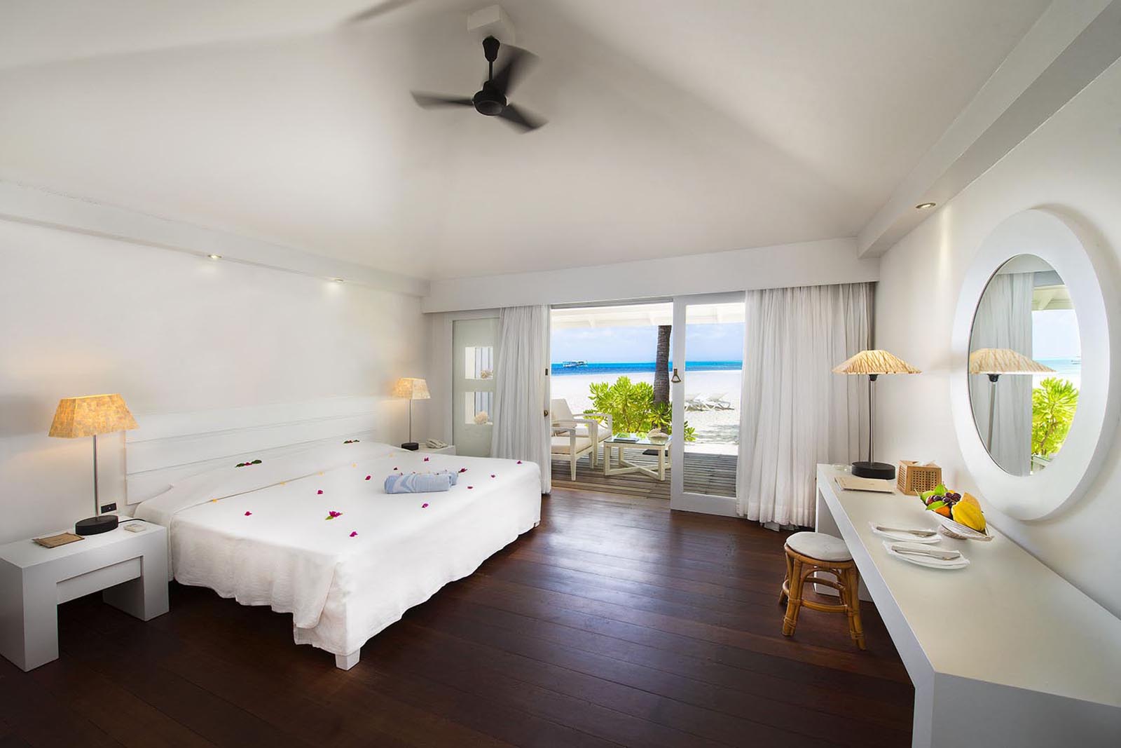 Beach Bungalows at Diamonds Athuruga Maldives - photo 1