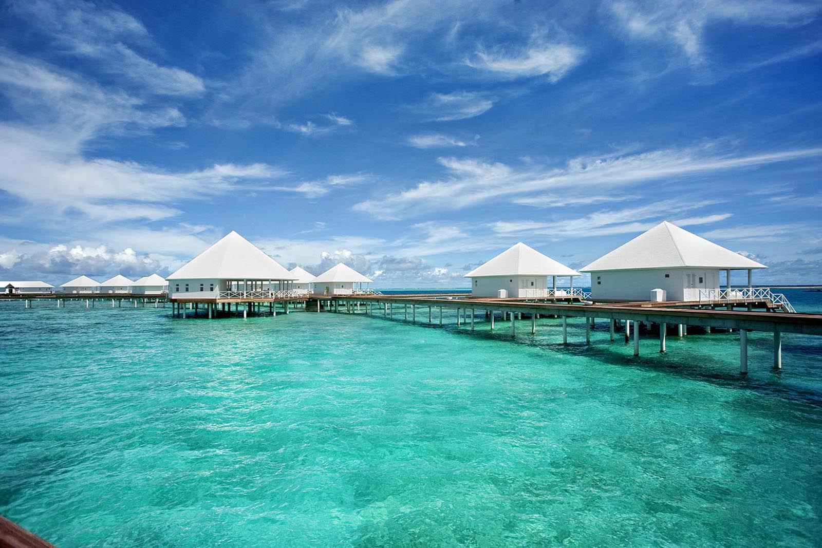 Diamonds Thudufushi Maldives