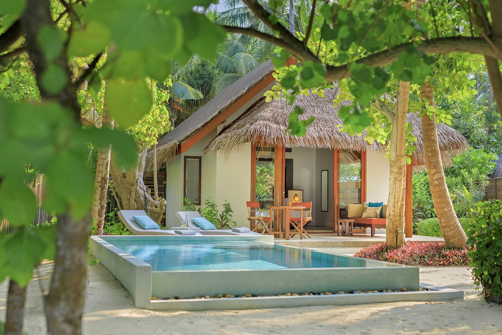 Beachfront Pool Villa at Dusit Thani Maldives - photo 1