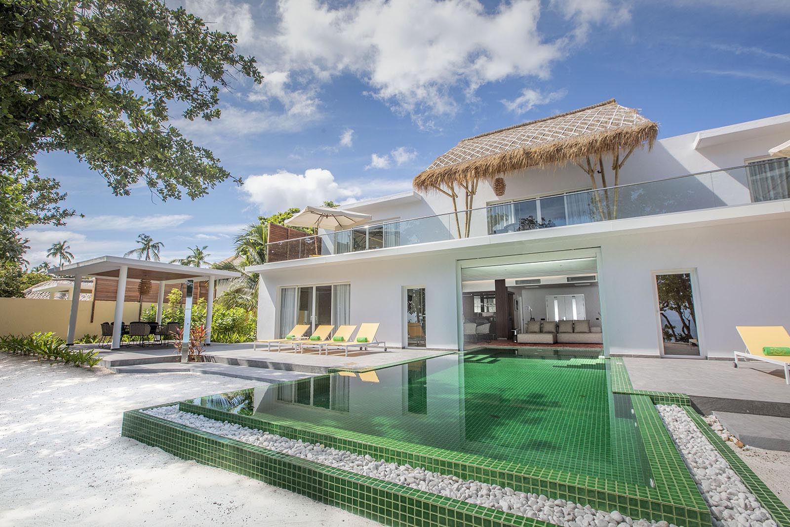 Royal Beach Villa at Emerald Maldives Resort & Spa - photo 1