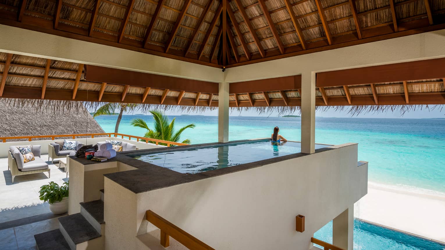 Three-bedroom Landaa Estate at Four Seasons Resort Maldives at Landaa Giraavaru - photo 1