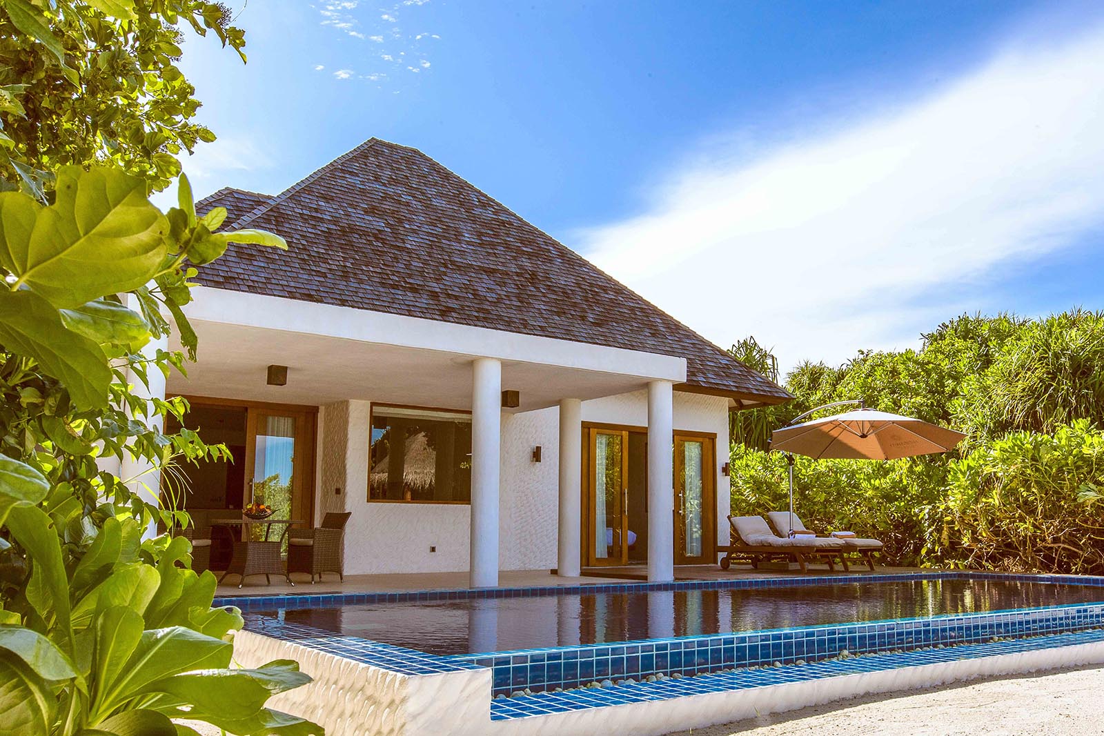 Deluxe Beach Residence With Pool at Hideaway Beach Resort & Spa - photo 1