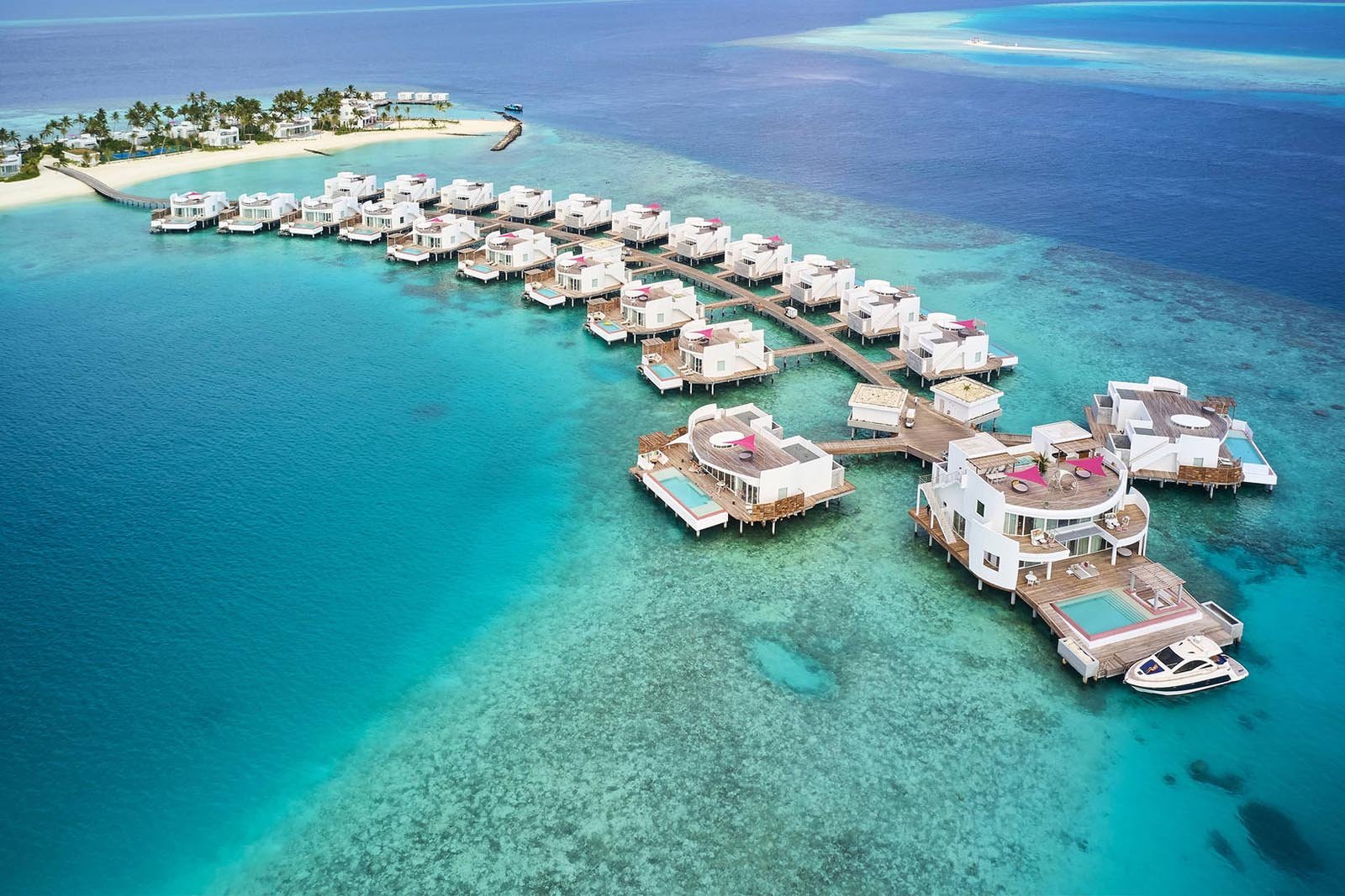 Jumeirah Olhahali Island Maldives gallery image 1