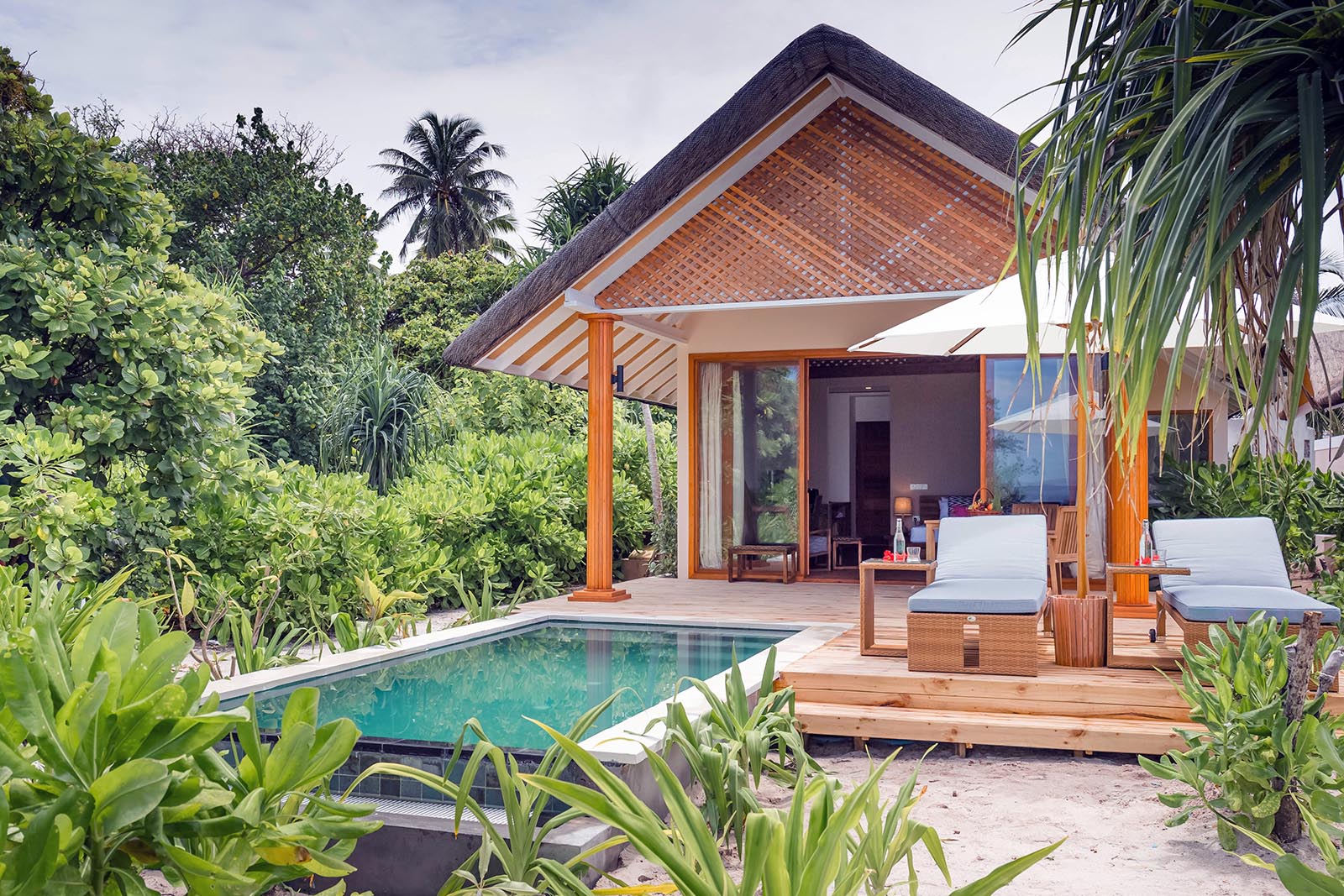 Beach Villa with Pool at Kudafushi Maldives - photo 1