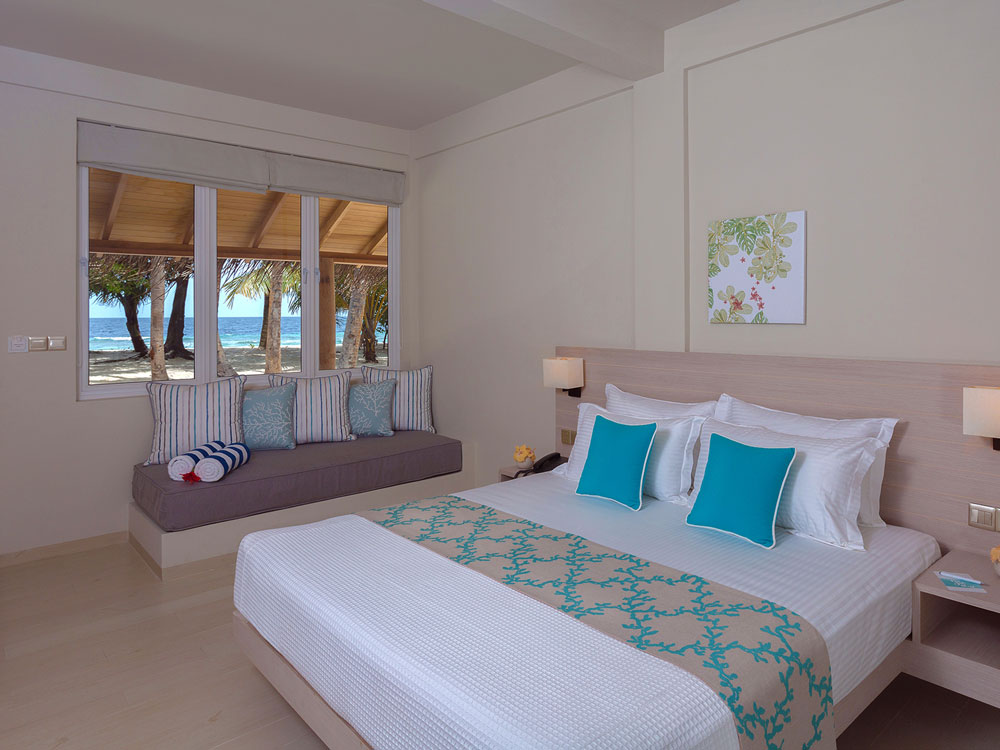 Deluxe Room at Malahini Kuda Bandos Resort - photo 1