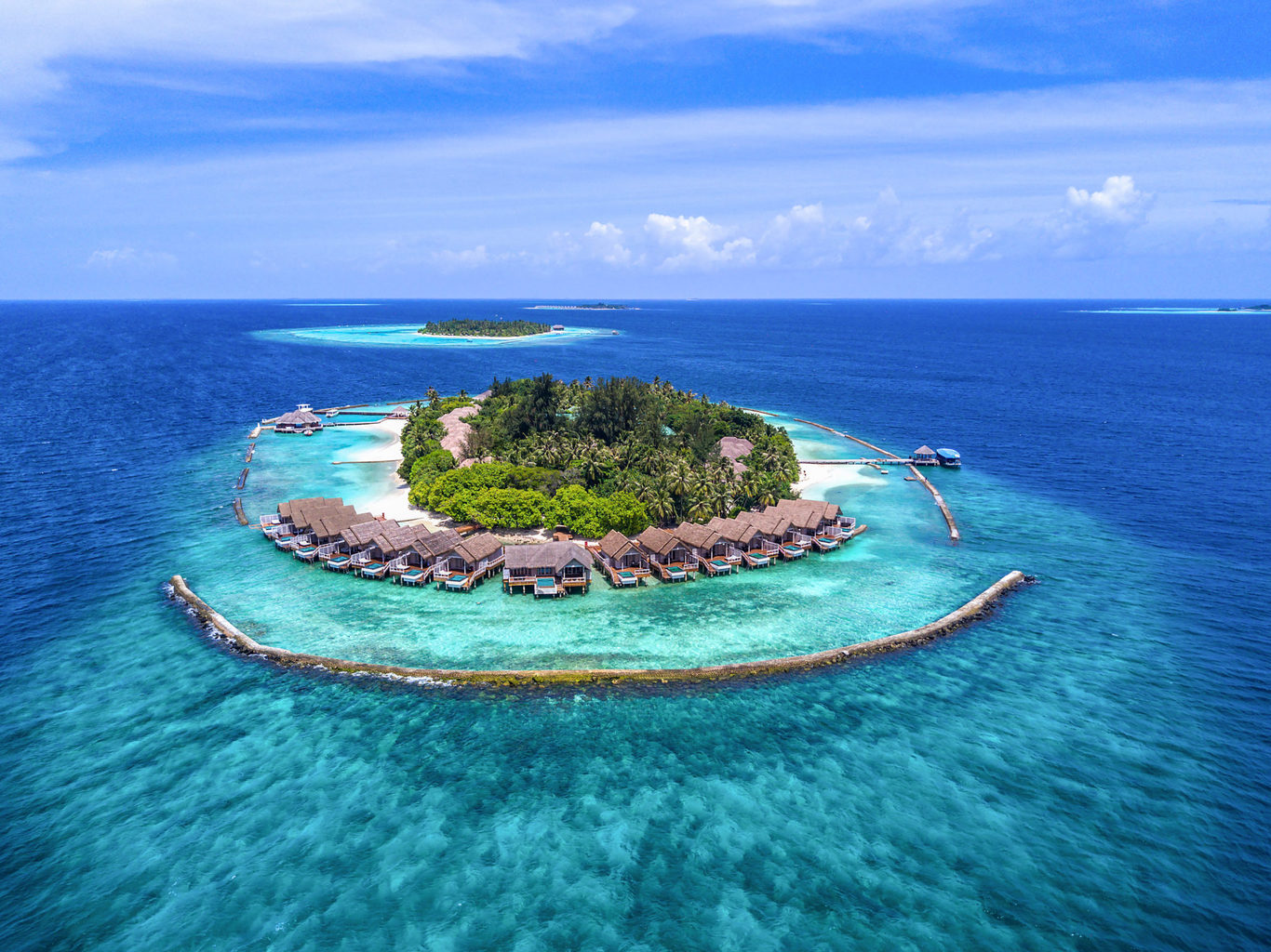 NH Maldives Kuda Rah gallery image 1