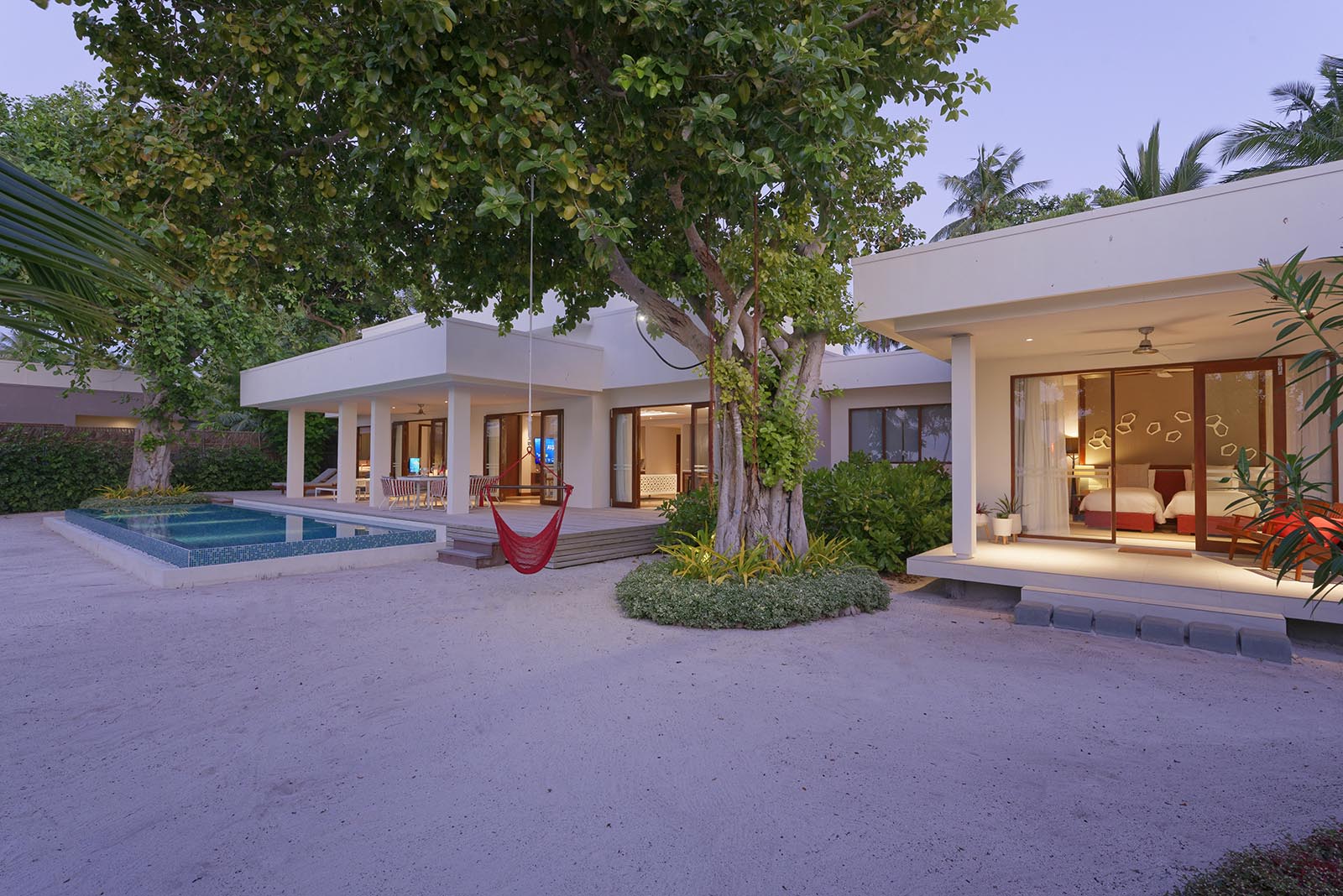 Beach Bungalows at Niva Dhigali Maldives - photo 1