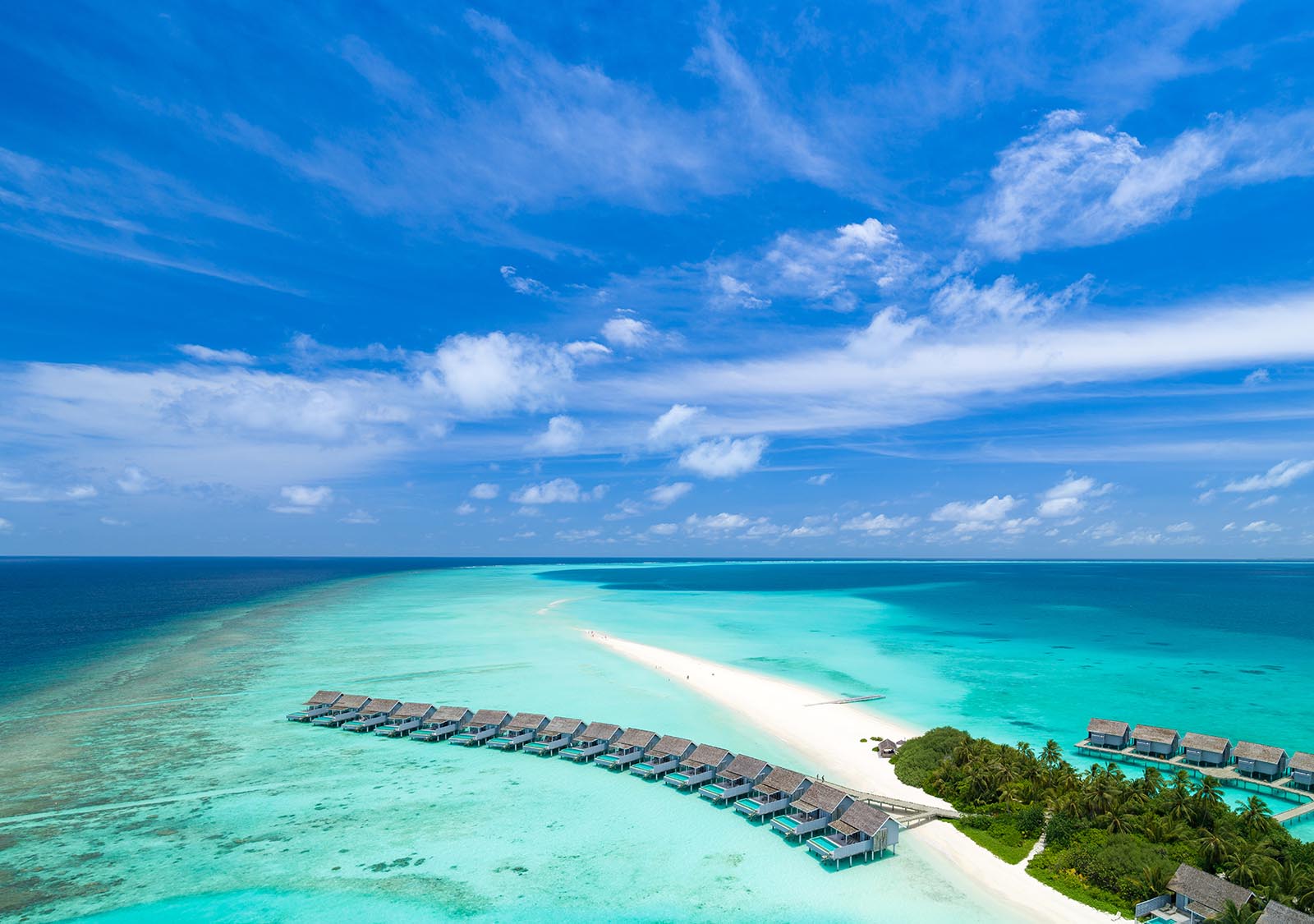 Niva Kuramathi Maldives gallery image 1