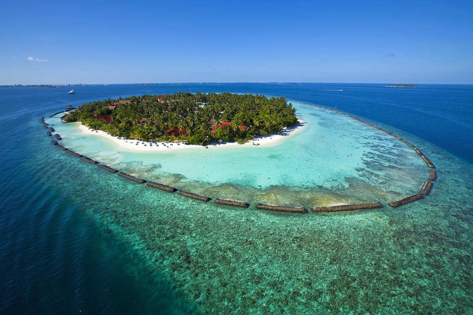 Niva Kurumba Maldives gallery image 1