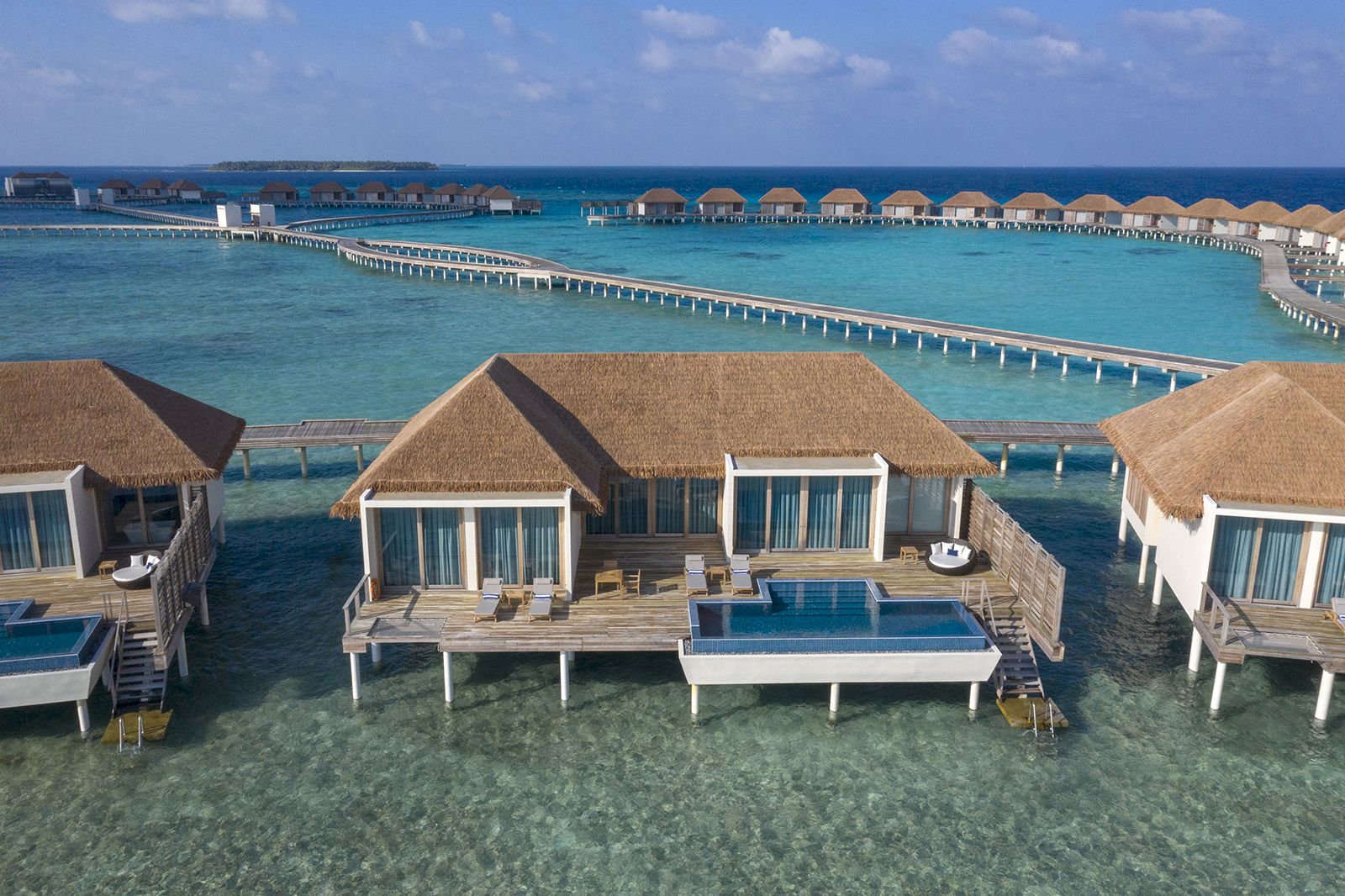 Overwater Villa - 3 Bedrooms – Pool & Sunset View at Radisson Blu Resort - photo 1