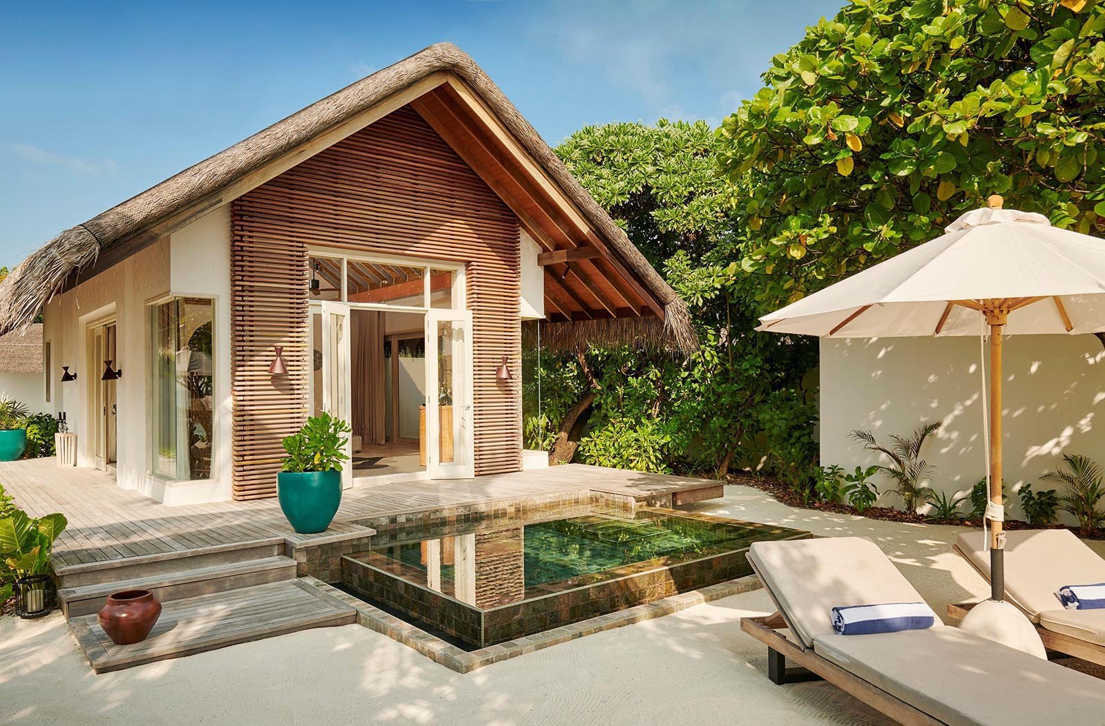 Sirru Fen Fushi Private Lagoon Resort gallery image 1