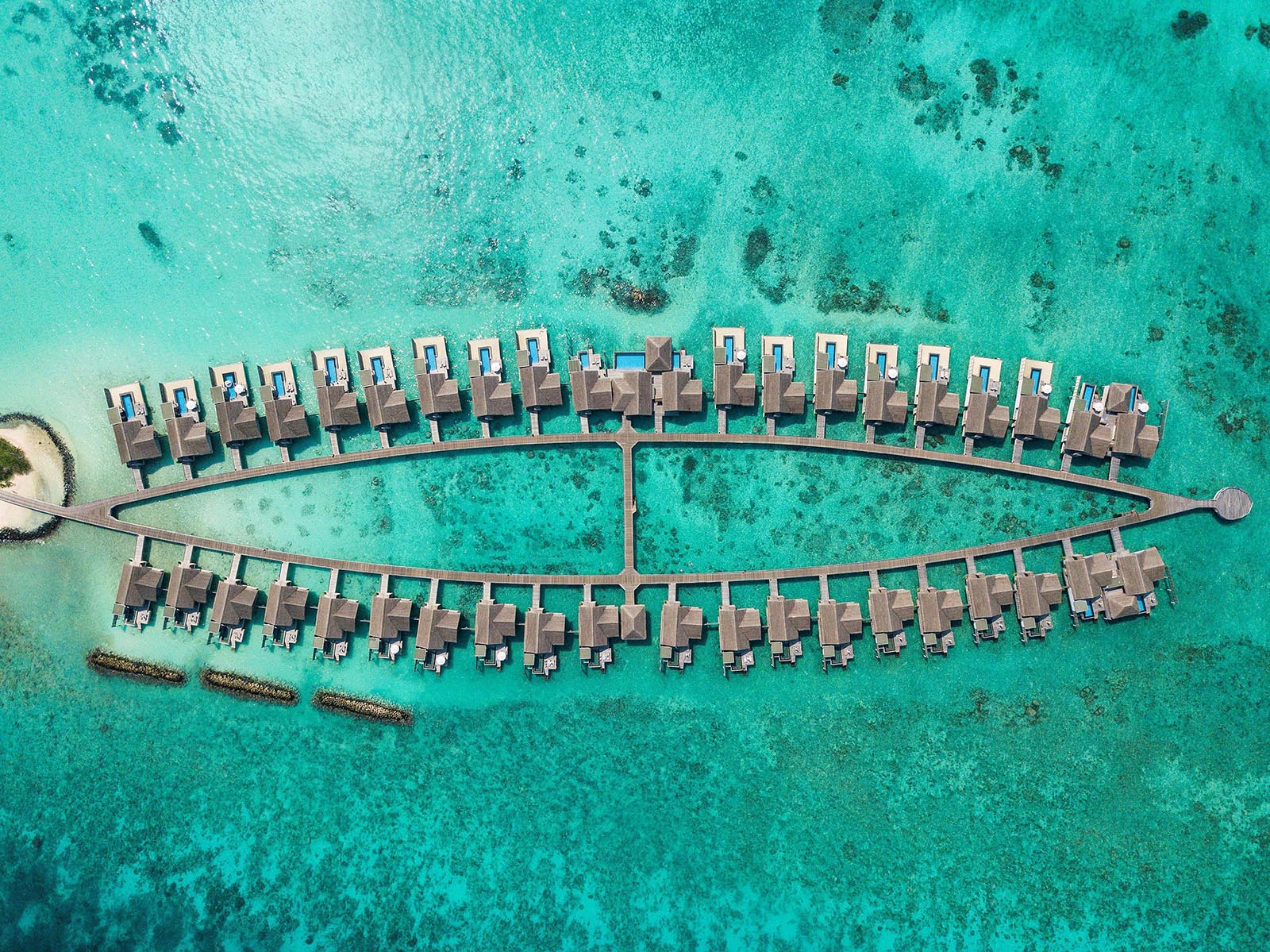 Sirru Fen Fushi Private Lagoon Resort gallery image 1
