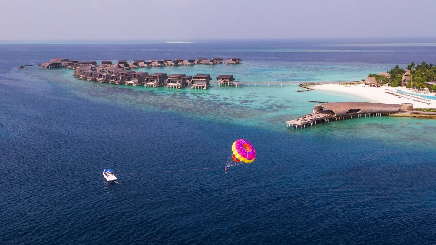 The St. Regis Maldives Vommuli Resort gallery image 1