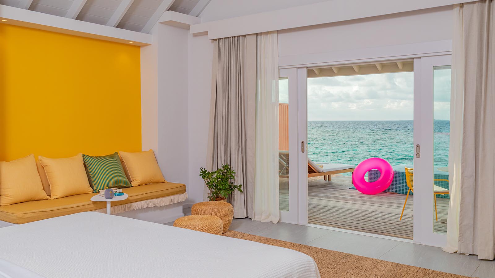 Lagoon Overwater Villa with Pool at The Standard Huruvalhi Maldives - photo 1